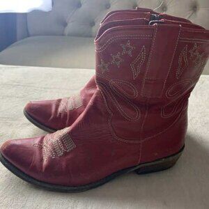 GUC Boutique 9 Jolisa Red Leather Ankle Boots size 7.5